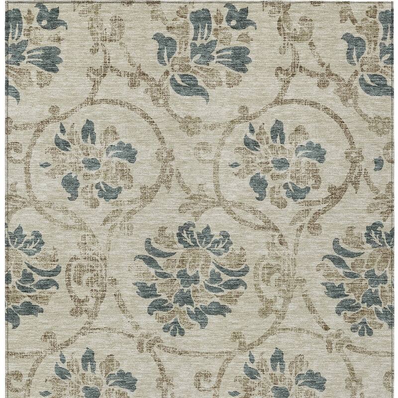 HomeRoots Floral Traditional Rectangle Outdoor Rug