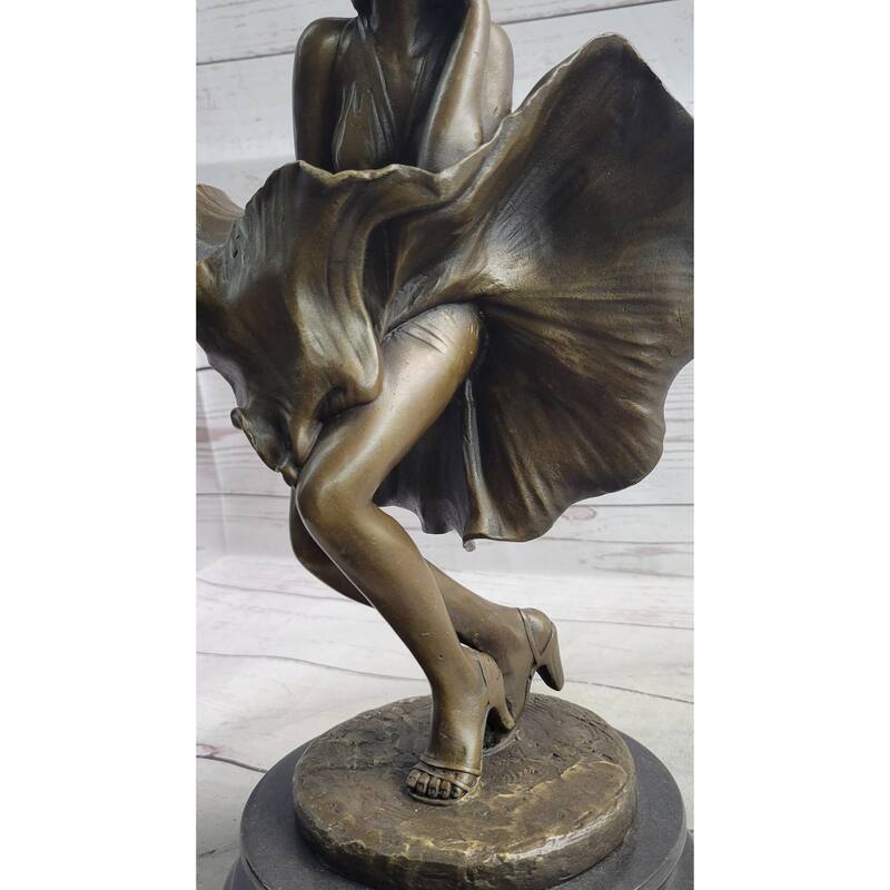 Marilyn Monroe Skirt Blowing Bronze Sculpture Statue Figurine Seven Year Itch