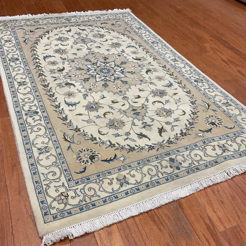 HERAT ORIENTAL Handmade Nain Wool & Silk Rug - 3'7" x 5'6"