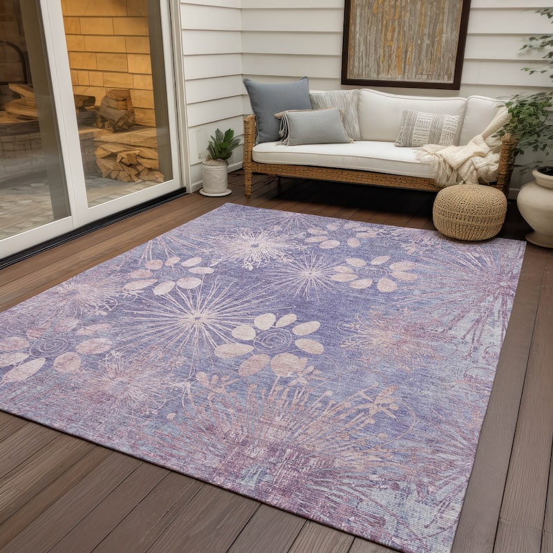 Machine Washable Indoor/ Outdoor Floral Geo Chantille Rug