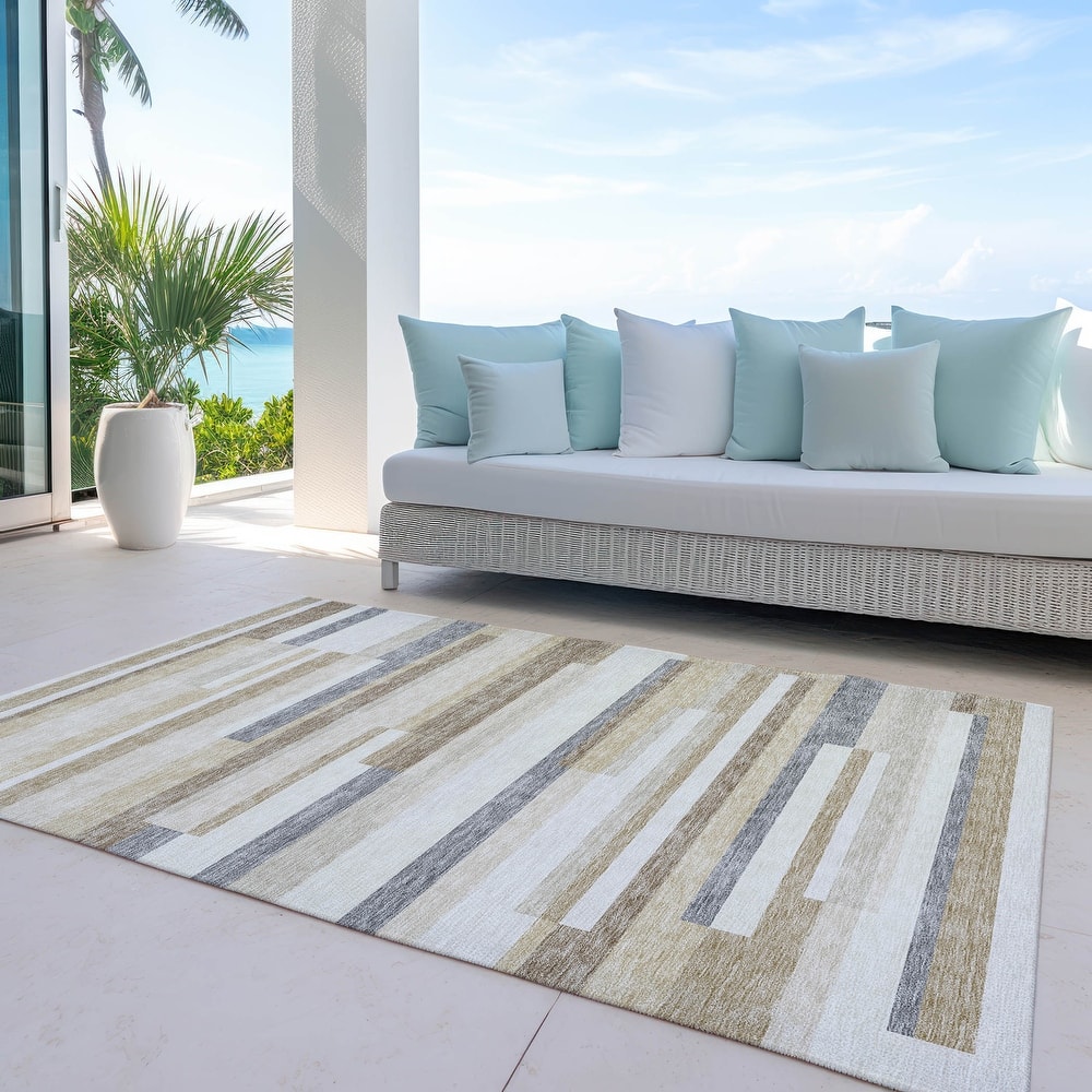 Machine Washable Indoor/ Outdoor Modern Stripes Chantille Rug