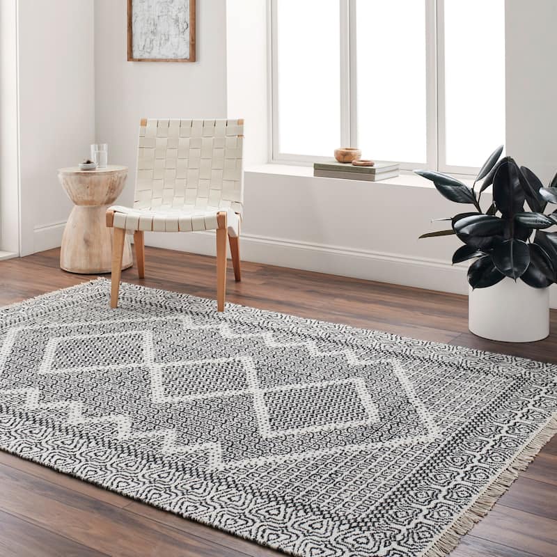 Joe Traditional Area Rug - Black/Cream - 8' 10" x 12'