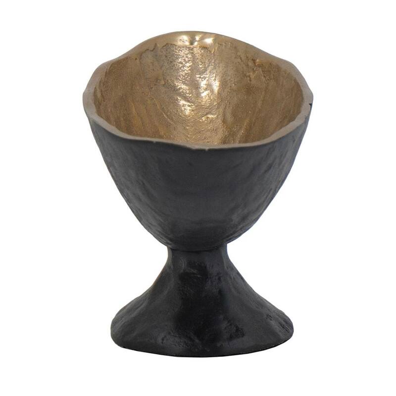 HomeRoots 14" Black And Gold Aluminum Oval Pedestal Centerpiece Bowl - 13.60 in. x 4.70 in. x 4.30 in.