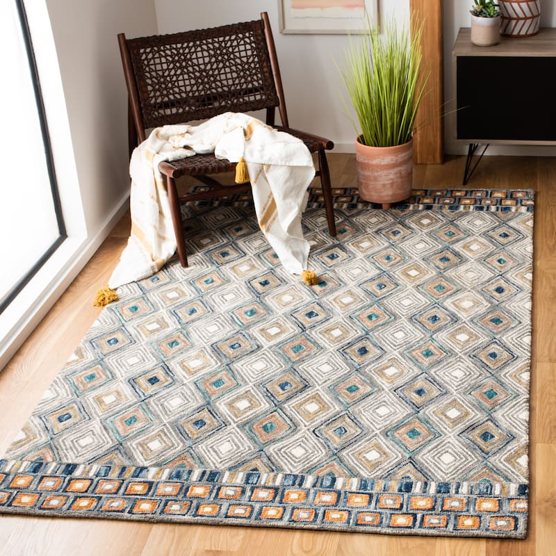 SAFAVIEH Handmade Aspen Tahereh Bohemian & Eclectic Tribal Wool - 3' x 5' - Green/Gold - Rectangle