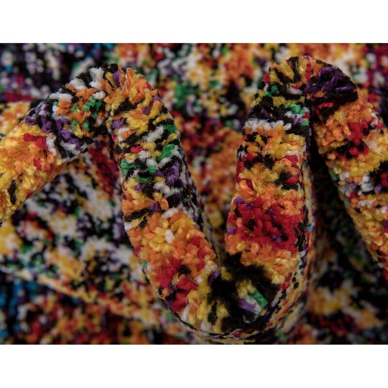 Transitional Traka Collection Area Rug