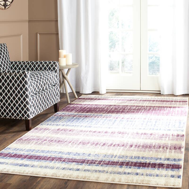 SAFAVIEH Evoke Karrie Distressed Vintage Boho Rug - 4' x 6' - Cream/Purple - Rectangle