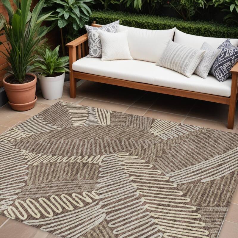 HomeRoots Floral Transitional Rectangle Outdoor Rug - 10' X 14'