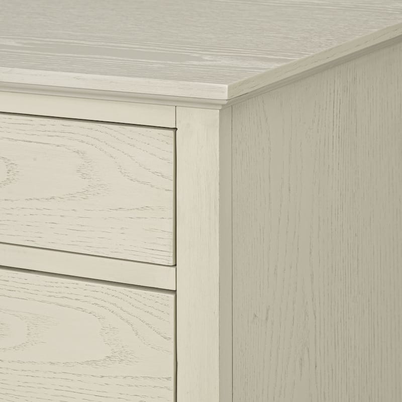 Madison Park Signature Victoria 4-drawer wood dresser (40")