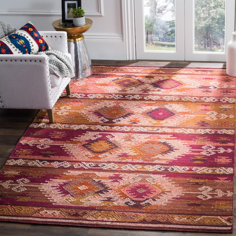 SAFAVIEH Handmade Canyon Cristieana Boho Tribal Wool Rug - 4' x 6' - Pink/Red
