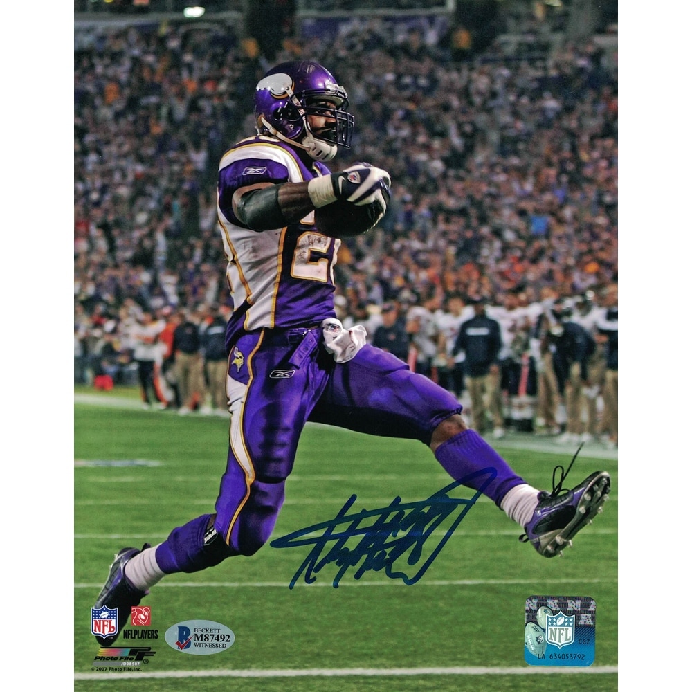 Luke Kuechly Autographed/Signed Carolina Panthers 8x10 Photo BAS PF Luke Kuechly Autographed/Signed Carolina Panthers 8x10 Photo BAS PF
