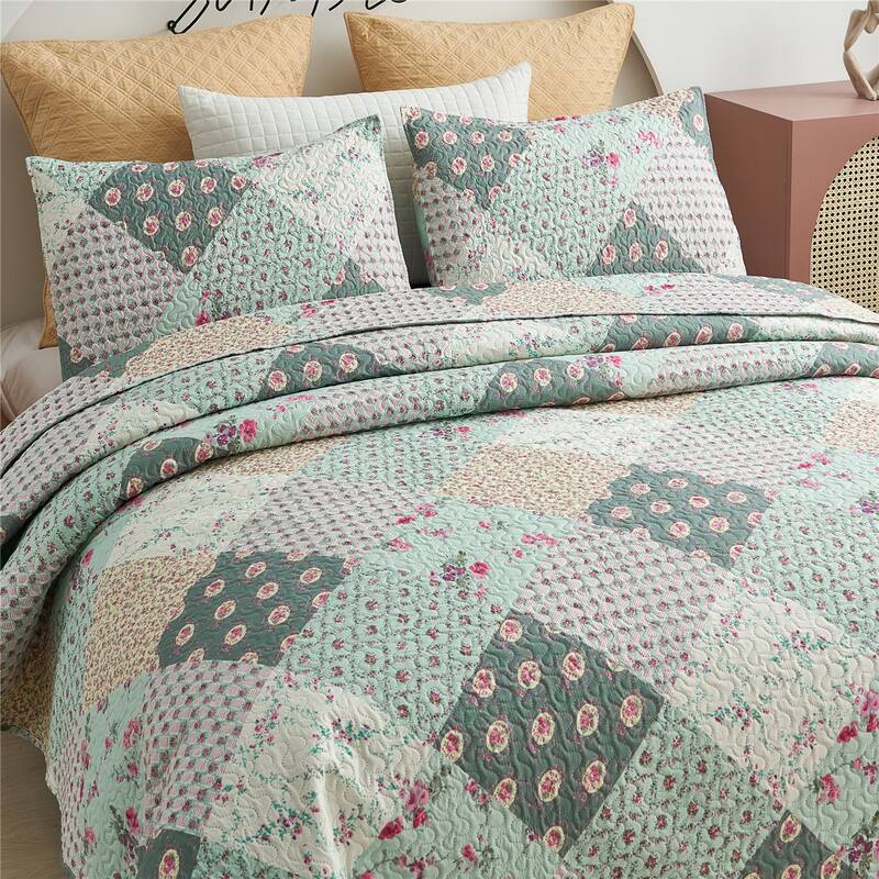 Blooming Plaid Bedspread Patchwork Quilt Set