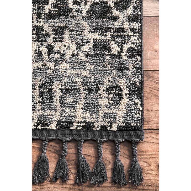 Nuloom Modern Abstract Tassel Area Rug
