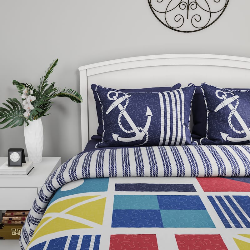 3-Piece Full-Queen Quilt Set - Coastal-Themed Reversible Bedspread with Sham by Lavish Home