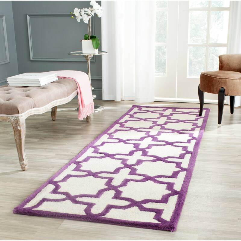 SAFAVIEH Handmade Cambridge Remedios Geometric Wool Rug - 2'6" x 8' Runner - Ivory/Purple