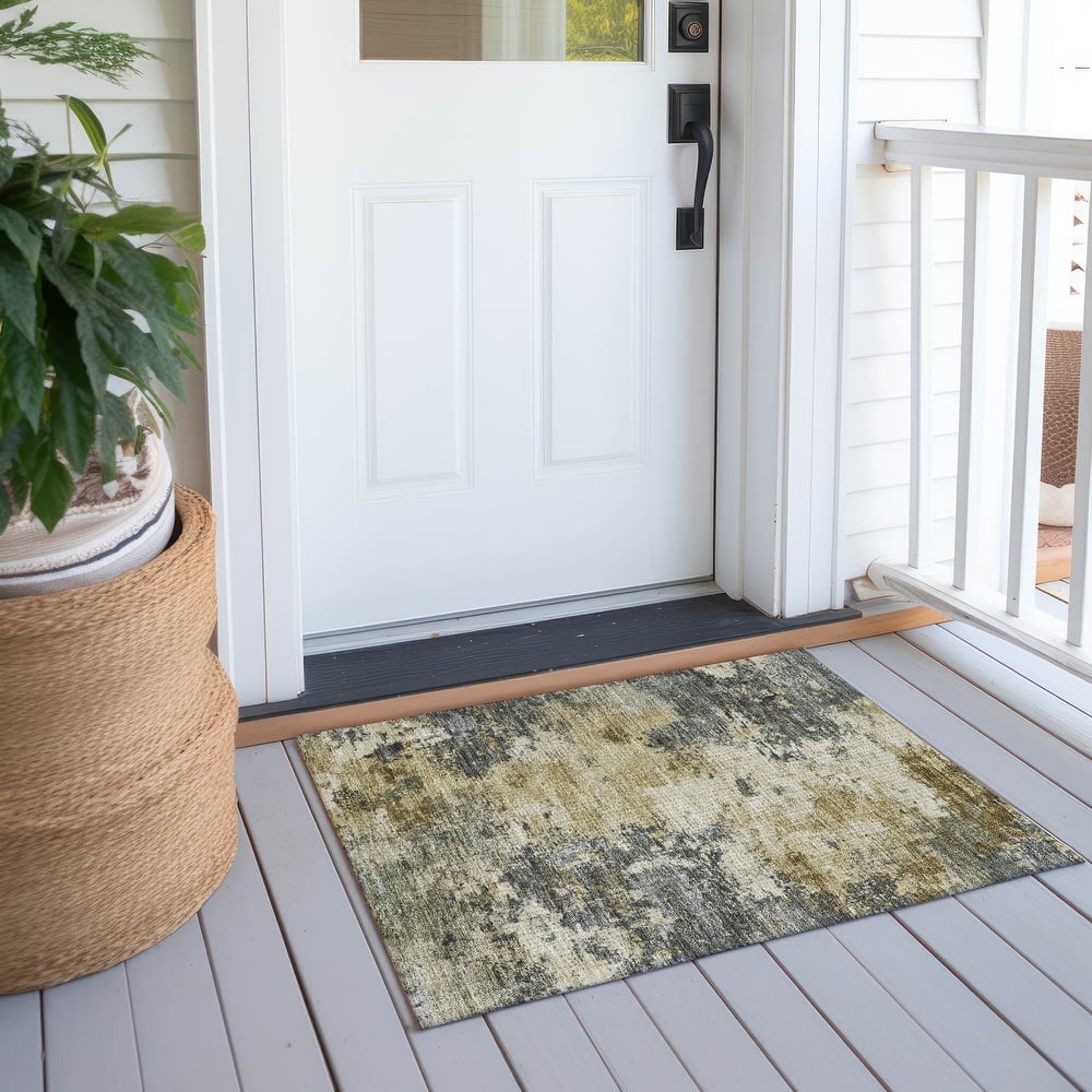 Machine Washable Indoor/ Outdoor Casual Contemporary Chantille Rug