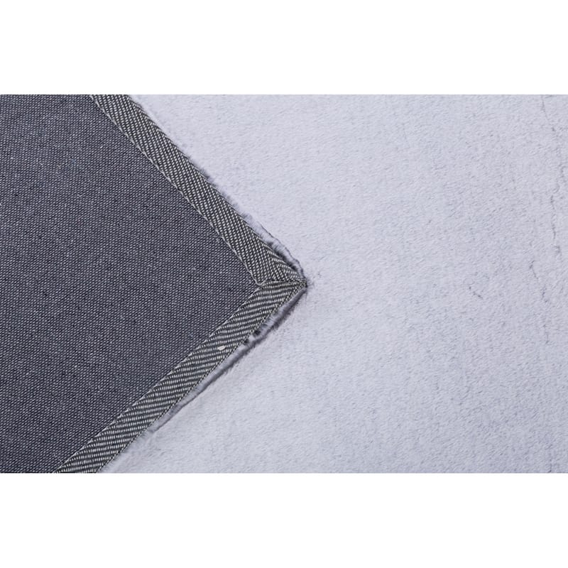 Faux Rabbit Collection Grey Fur Area Rug - 5'x7'
