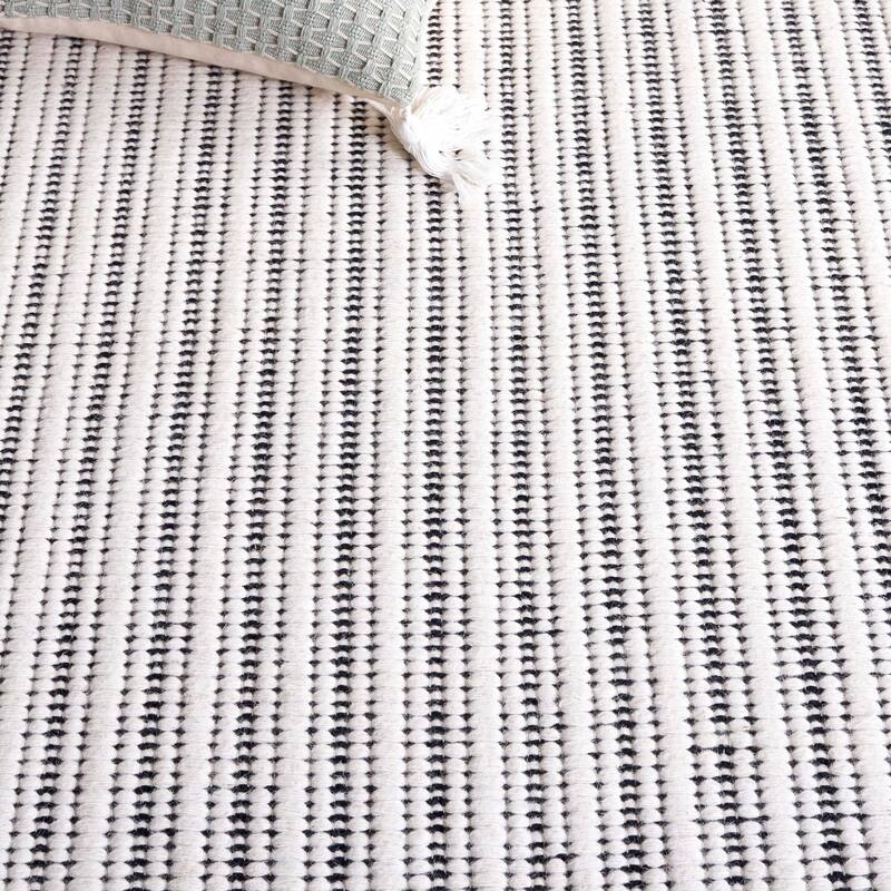 SAFAVIEH Handmade Vermont Muniba Wool & Cotton Rug