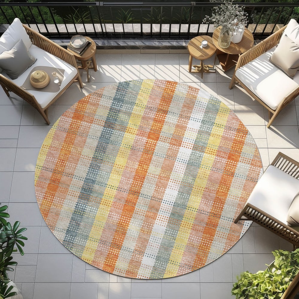 Machine Washable Indoor/ Outdoor Modern Plaid Chantille Rug