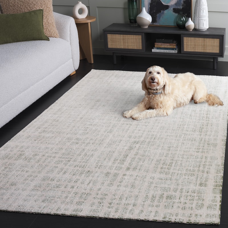 SAFAVIEH Handmade Restoration Urbina Vintage Rug