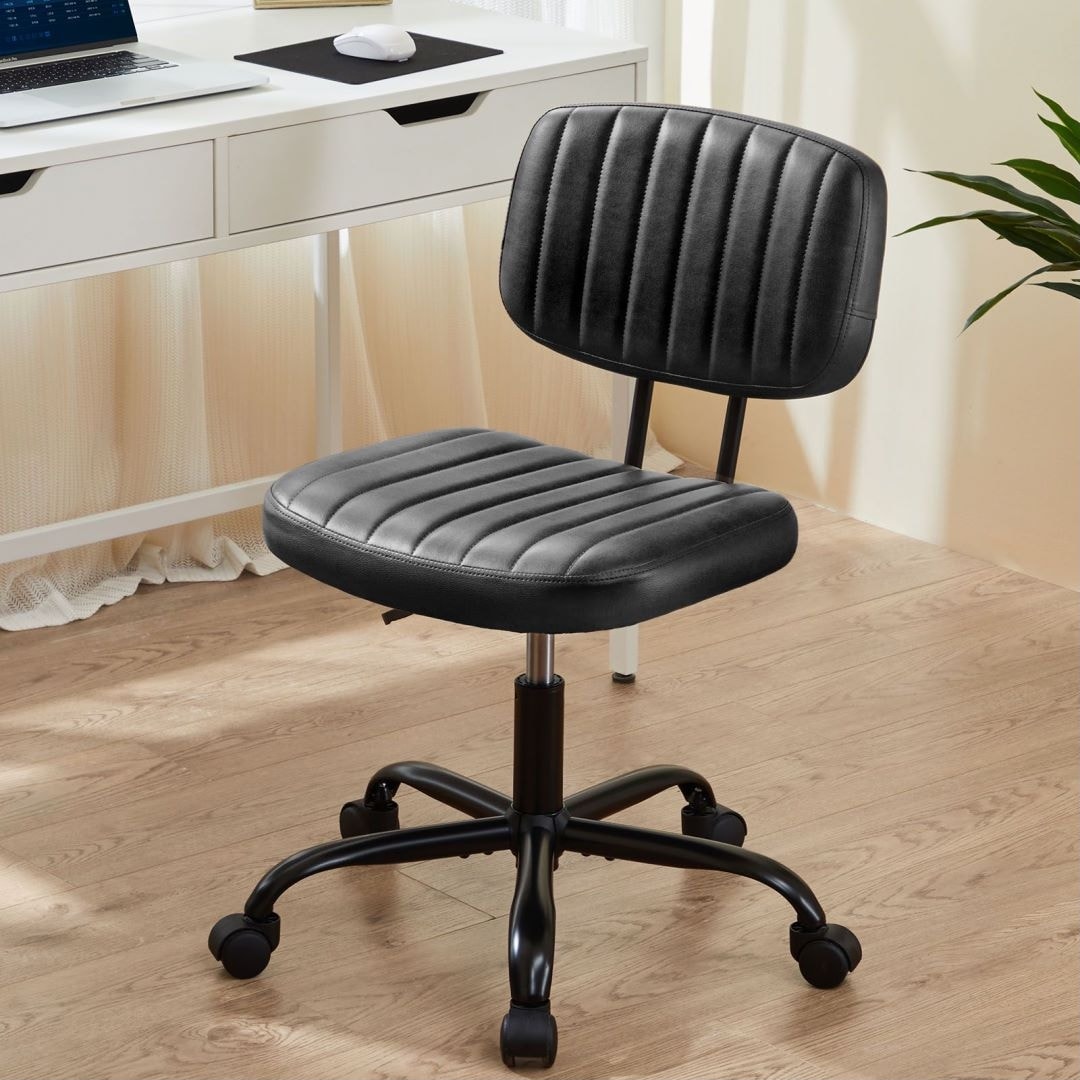 Stripe online swivel chair