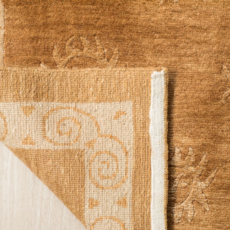 SAFAVIEH Couture Hand-knotted Tibetan Haristina Modern Wool Rug