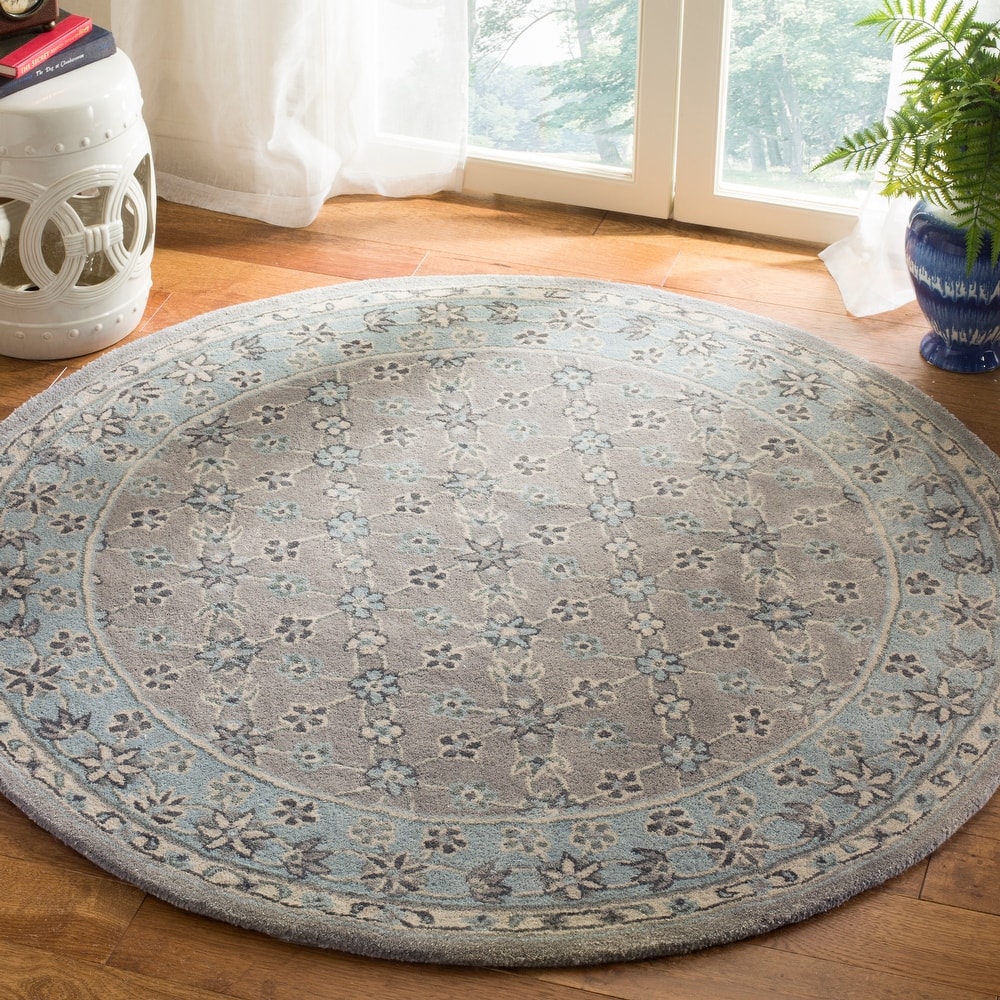 SAFAVIEH Handmade Bella Cevriye Modern Floral Wool Rug