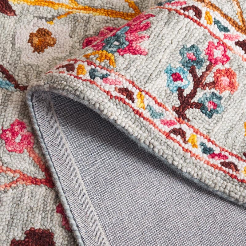 SAFAVIEH Handmade Blossom Trees French Country Wool Rug