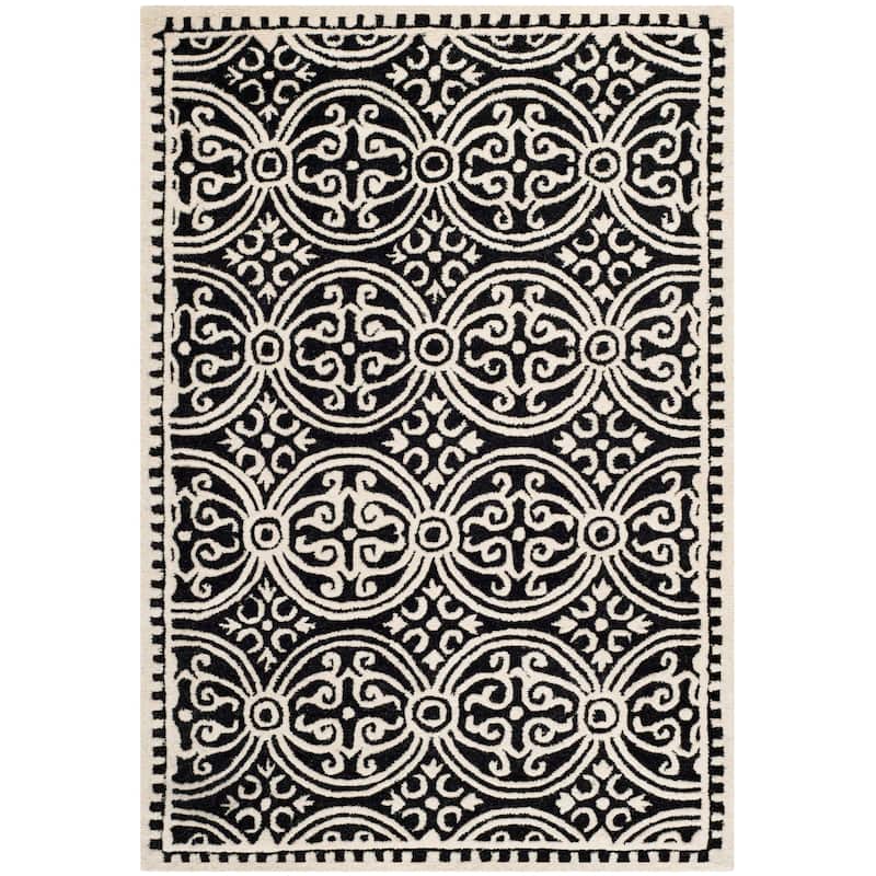 SAFAVIEH Handmade Cambridge Myrtis Moroccan Wool Rug