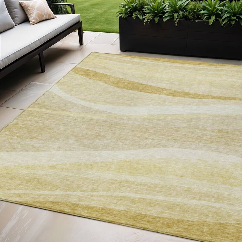 HomeRoots Abstract Transitional Rectangle Outdoor Rug - 5' X 8'