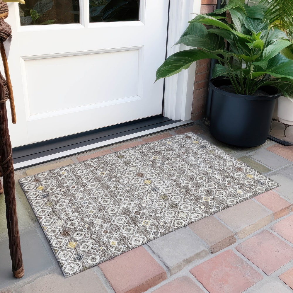 Machine Washable Indoor/ Outdoor Global Contempory Chantille Rug