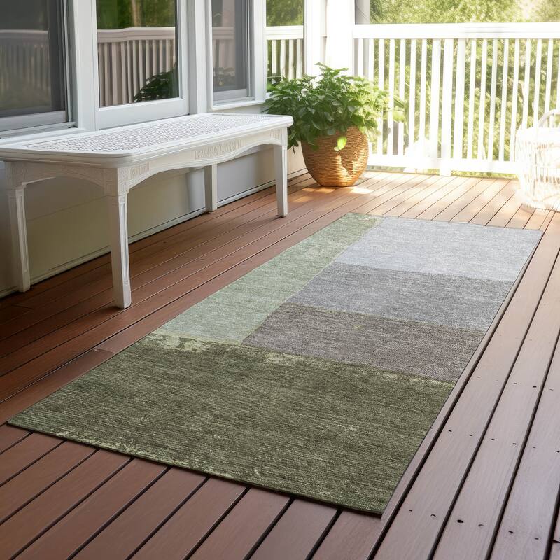 Machine Washable Indoor/ Outdoor Abstract Kraig Chantille Rug - Olive - 2'3" x 7'6"