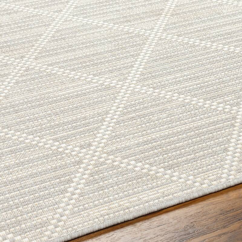 Livabliss Ravello Transitional Trellis Indoor/ Outdoor Area Rug