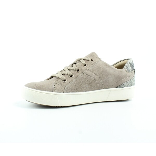 naturalizer women's walking shoes