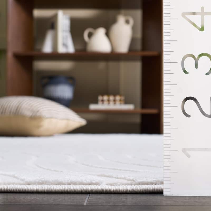 SAFAVIEH Saylor Madalina Modern Rug