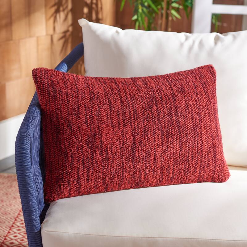 SAFAVIEH Soleil Besa Indoor/ Outdoor 12-inch x 20-inch Throw Pillow (Set of 2) - 1'W x 1'8"L - Marine Red
