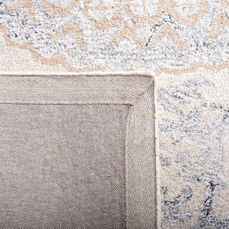 SAFAVIEH Handmade Marquee Wolfhilde Medallion Wool Rug