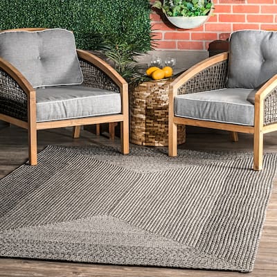 Nuloom Jayda Braided Ombre Indoor/Outdoor Area Rug