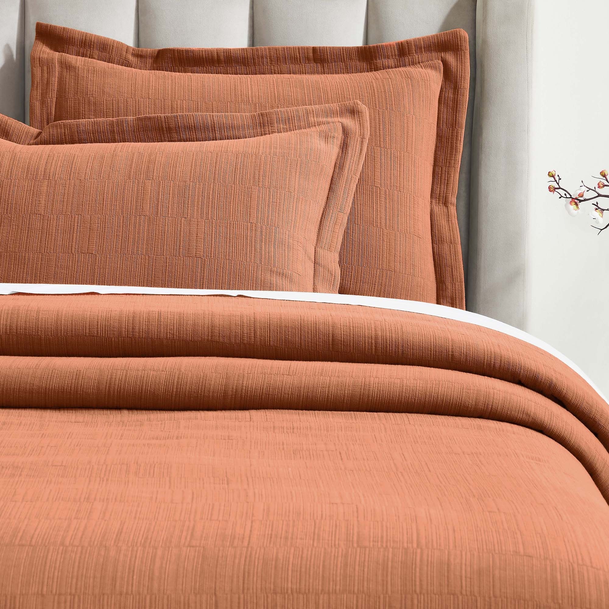 Superior Zenith Cotton Matelasse Bedspread and Sham Set