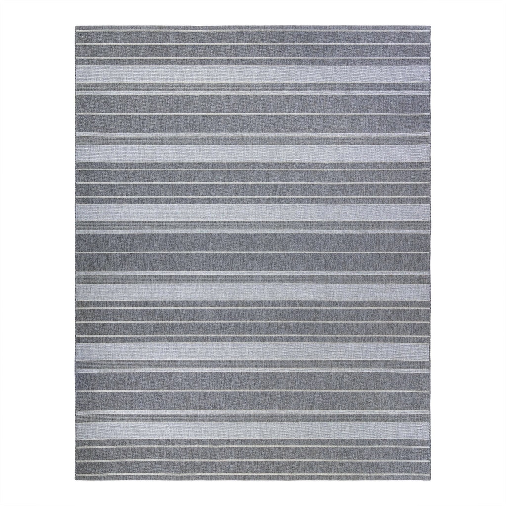 Studio Iker Silver Area Rug (5'3"x7'5") by BJ