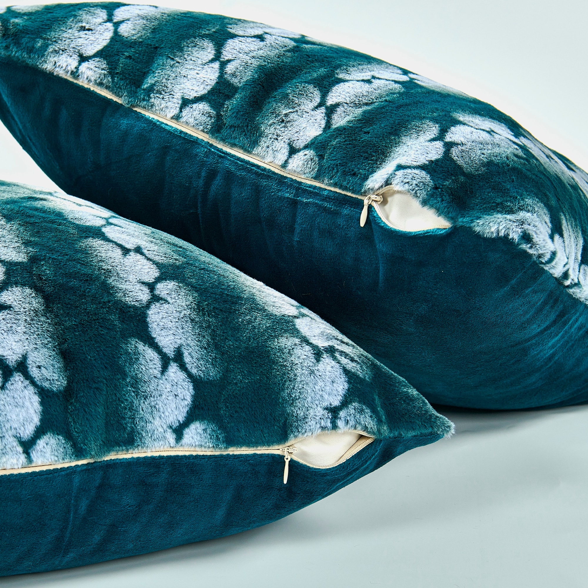 Ballys 3-piece Floral FauxFur Throw Blanket and Pillow Cover Set