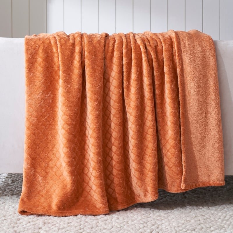 Superior Alaska Quilted Diamond Plush Fleece Blanket For Couch or Bed