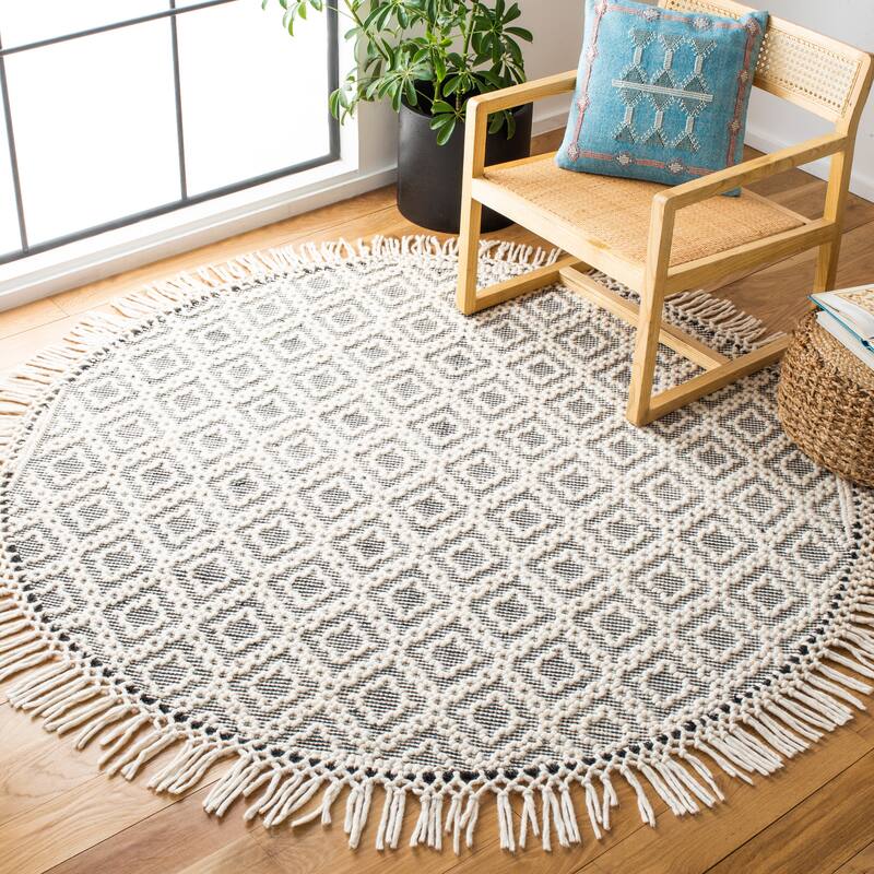 SAFAVIEH Handmade Natura Etti Moroccan Wool Rug - 6' Round - Ivory/Black