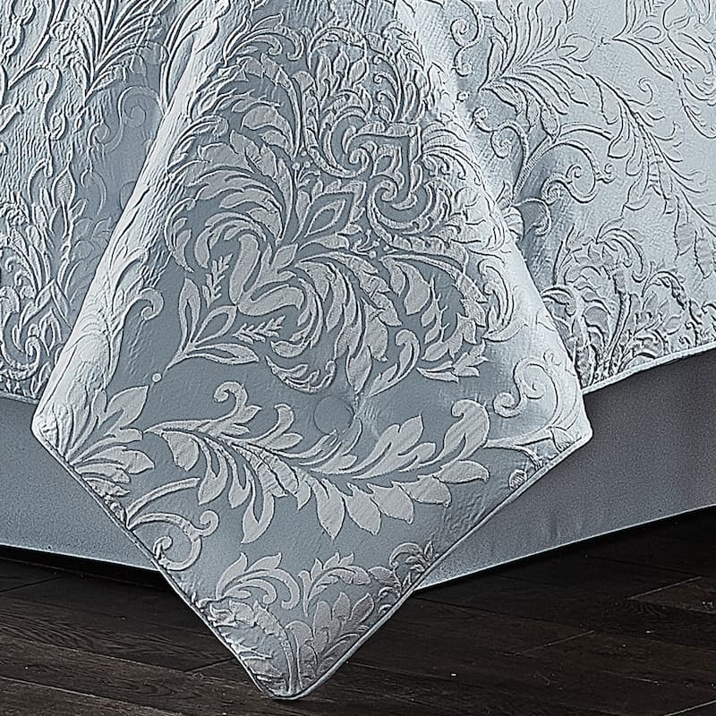 J. Queen New York Malita Comforter Set - Queen