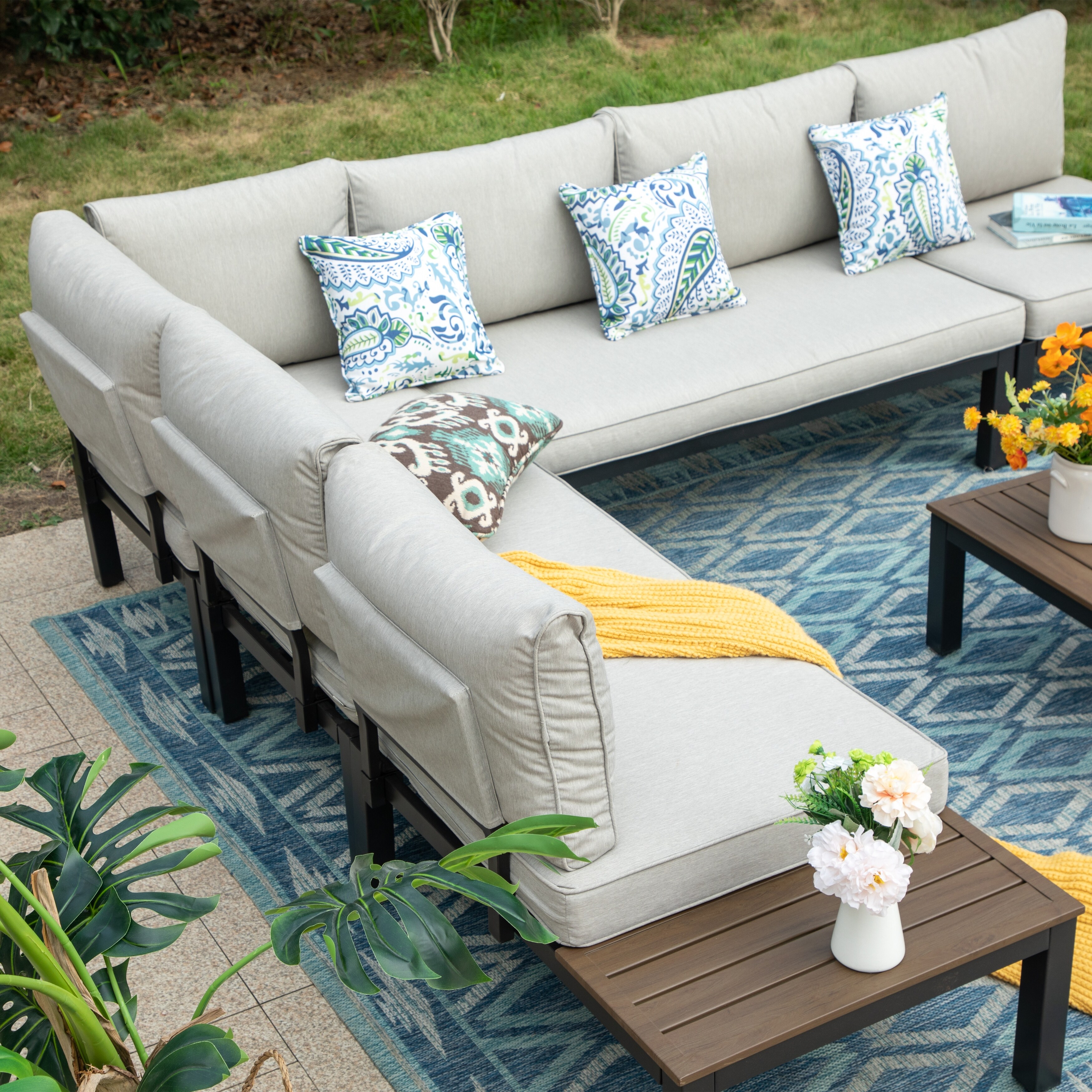 Belleze 4 piece sofa set with cushions 2025