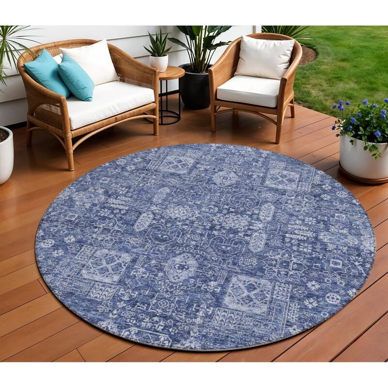 HomeRoots Oriental Transitional Rectangle Outdoor Rug - 8' Round