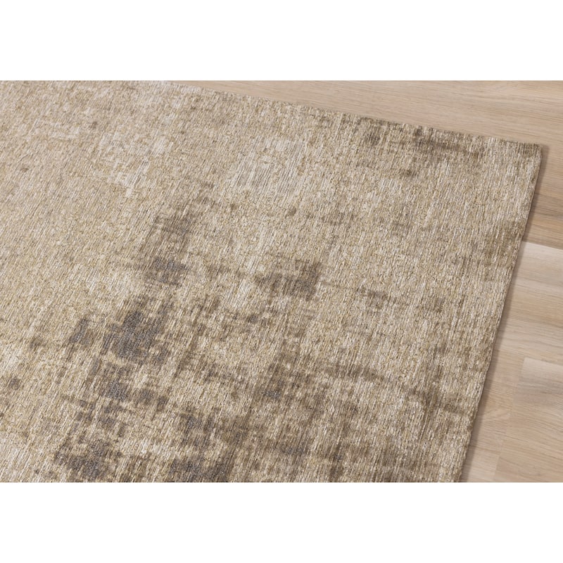 Kylie Collection - Cream/ Beige Distressed Rug - 5'1" x 7'7"