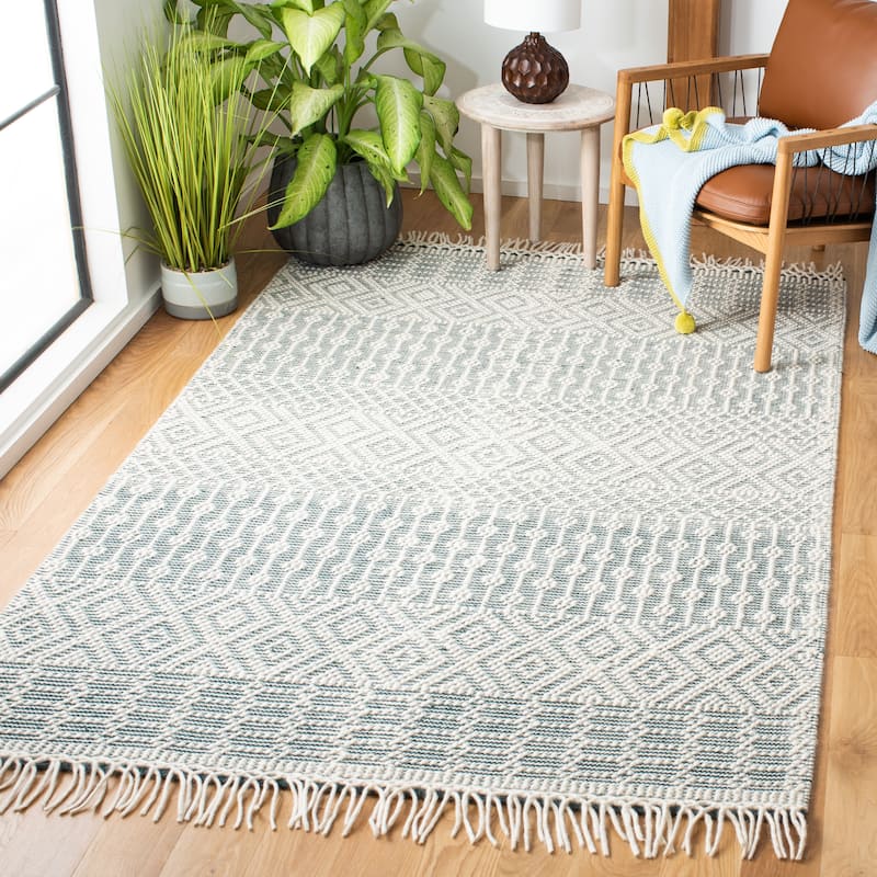 SAFAVIEH Handmade Natura Estel Wool Fringe Rug - 3' x 5' - Green
