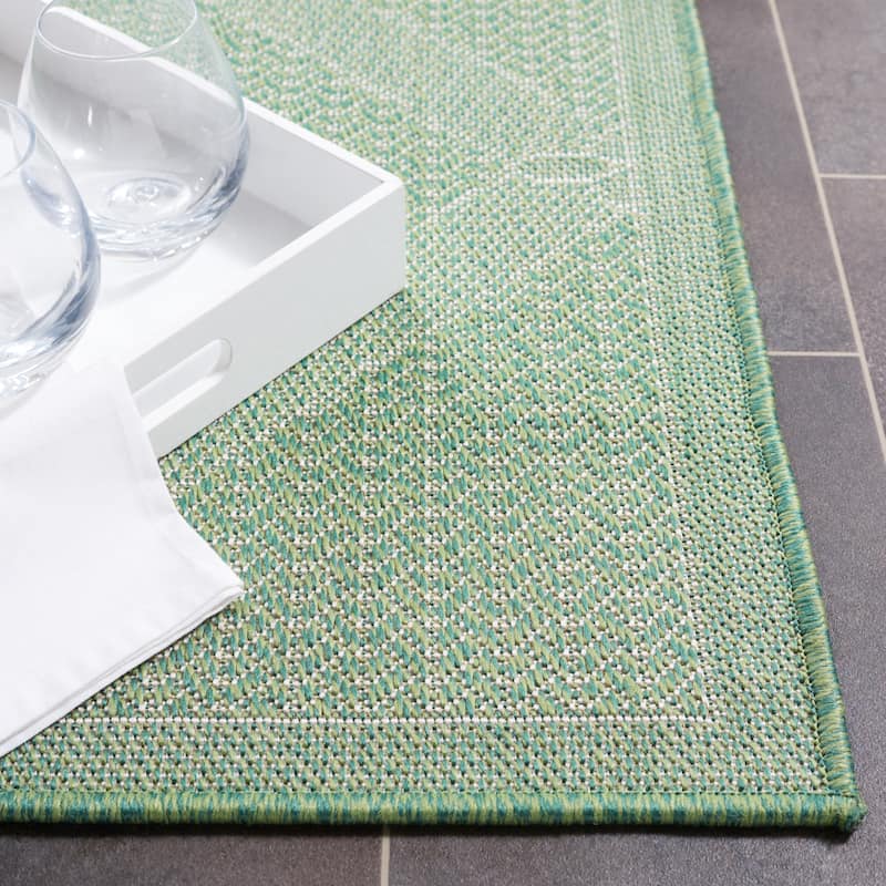 SAFAVIEH Bermuda Ratnabali Geometric Indoor/Outdoor Waterproof Rug