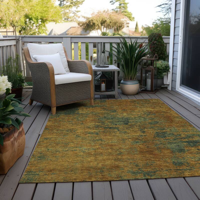Machine Washable Indoor/ Outdoor Abstract Ombre Chantille Rug
