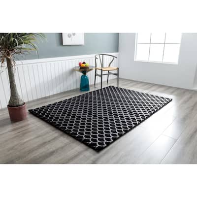 Chryso Collection Faux Fur Rug with Foil